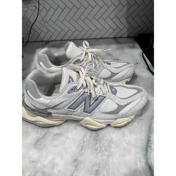 New Balance 9060 U9060ECA Men’s 11 White Grey Suede Mesh Lifestyle Sneakers Shoe main image 12